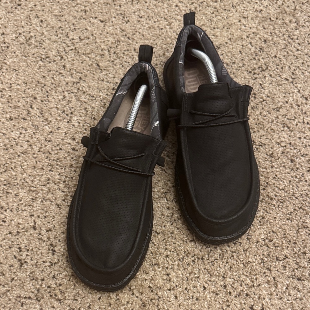 Hey Dude Black Leather Slip-On Loafers - Picture 3 of 6